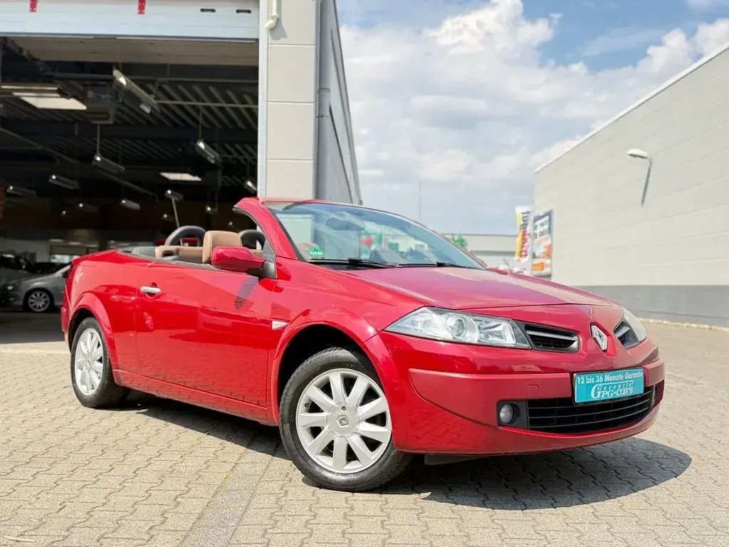 Gebraucht Renault Mégane Cabriolet Exception 111 PS (81 kW) 2009 Rot Cabrio