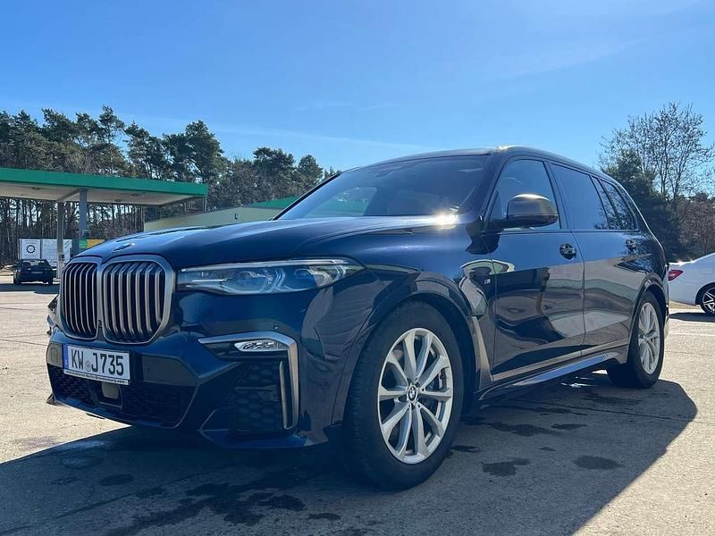 Second-hand BMW X7 400 CP (294 kW) 2020 Albastru SUV