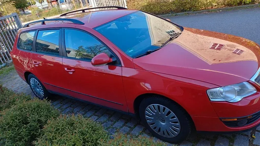 Gebraucht VW Passat 140 PS (102 kW) 2010 Rot Kombi