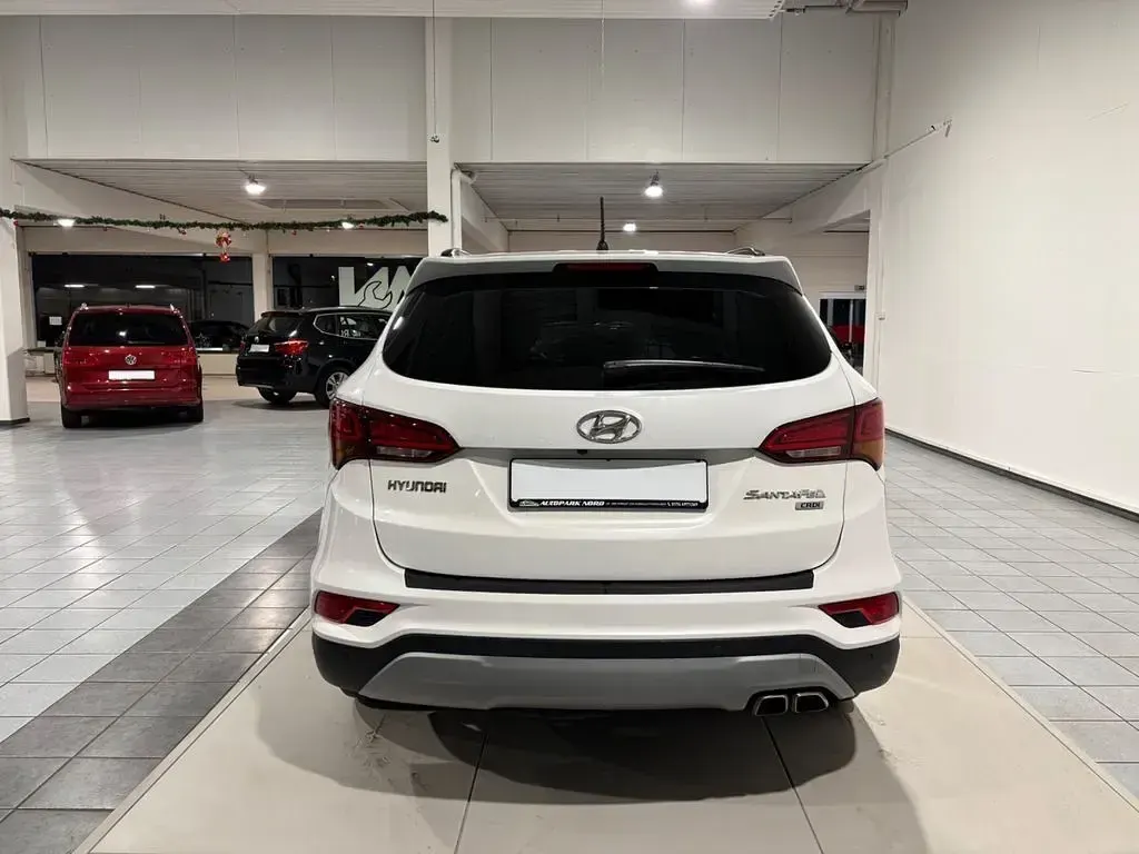 Gebraucht Hyundai Santa Fe 200 PS (147 kW) 2016 Weiß SUV