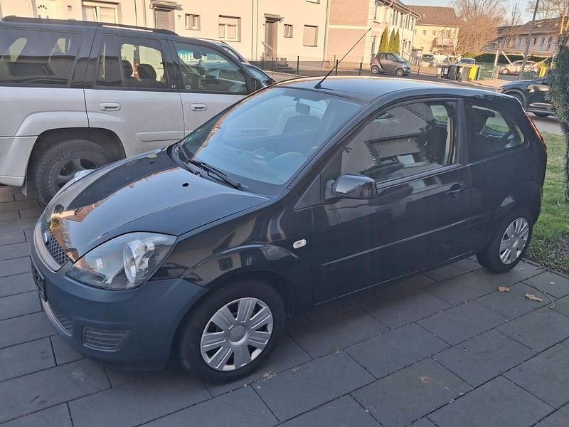 Gebraucht Ford Fiesta 60 PS (44 kW) 2007 Schwarz Kleinwagen