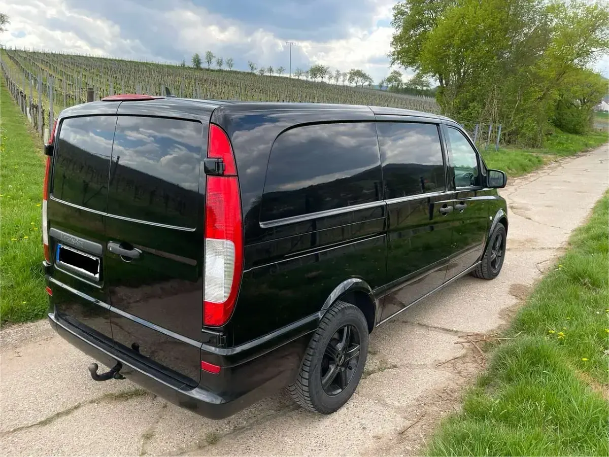 Gebraucht Mercedes Vito 163 PS (119 kW) 2010 Schwarz Van