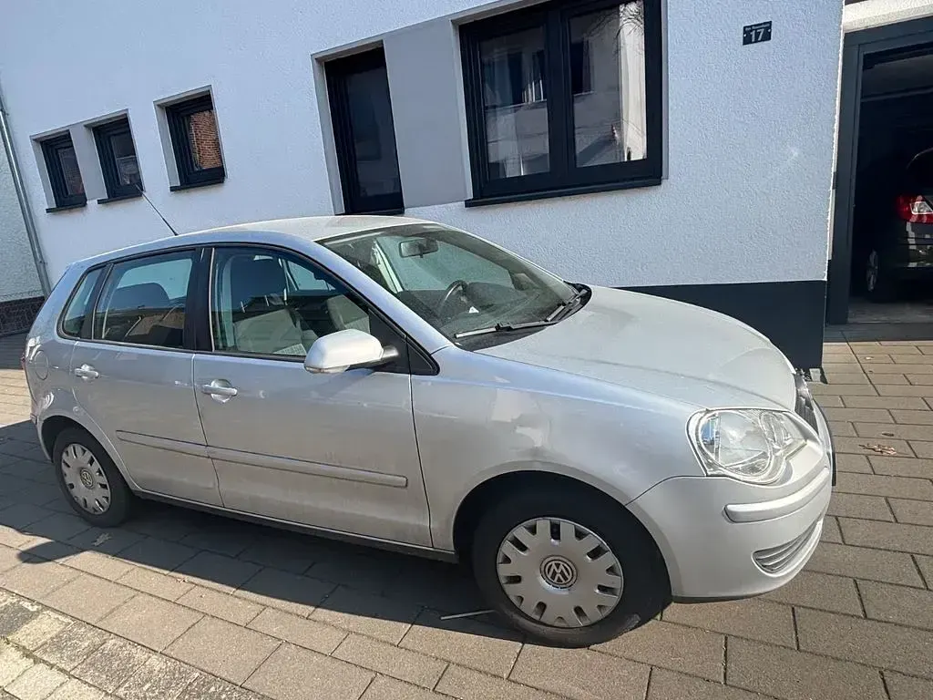 Second-hand VW Polo 80 CP (58 kW) 2007 Negru Hatchback