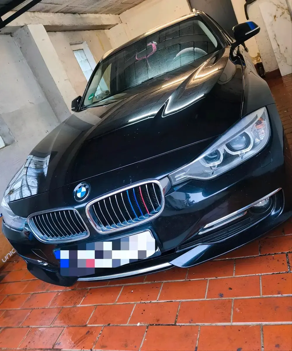 Gebraucht BMW 320 Luxury Line 168 PS (123 kW) 2013 Schwarz Kombi