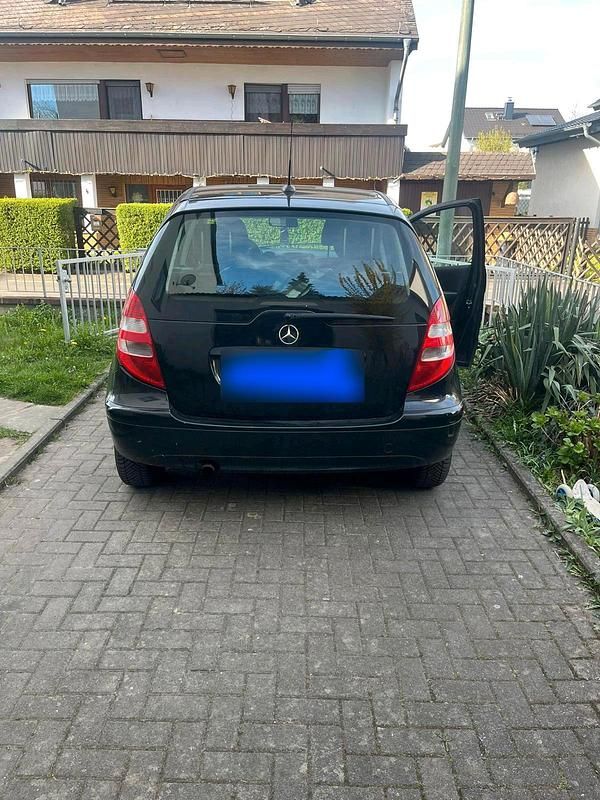Gebraucht Mercedes A150 95 PS (69 kW) 2008 Schwarz Kleinwagen