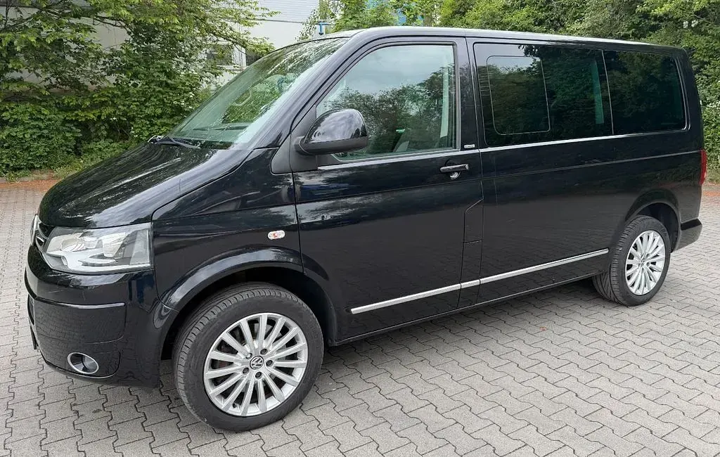 Gebraucht VW Transporter Life 179 PS (131 kW) 2013 Schwarz Van