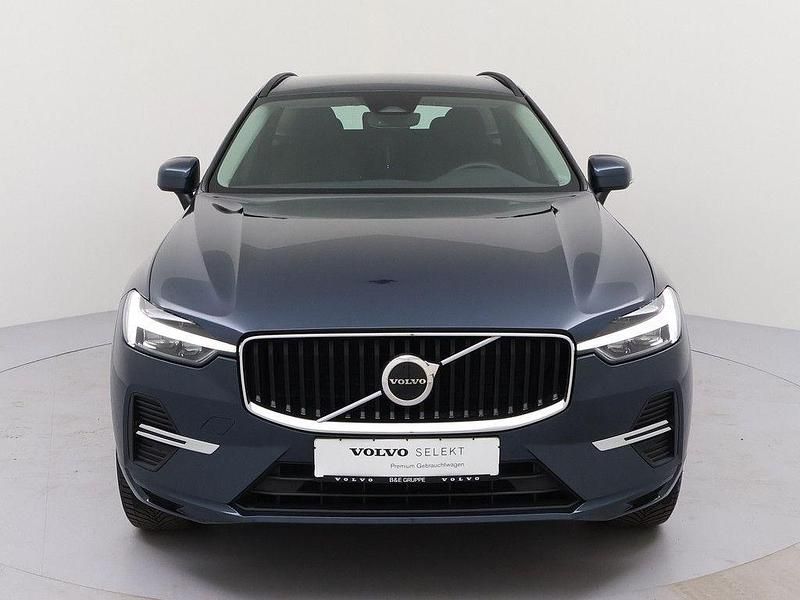 Gebraucht Volvo XC60 Core 197 PS (144 kW) 2023 Denim blue SUV