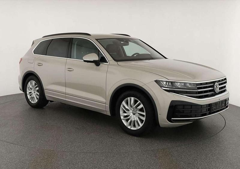 Sechura beige metallic Neu 2025 VW Touareg Elegance SUV | 68.595 € (Fairer Preis) - Bild 1/4
