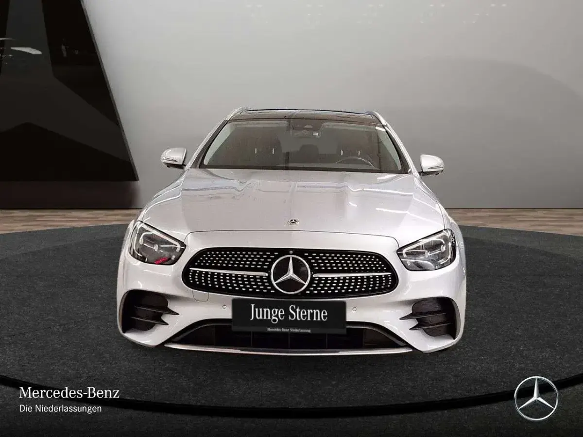 Gebraucht Mercedes E220 AMG 200 PS (147 kW) 2023 Silber Limousine