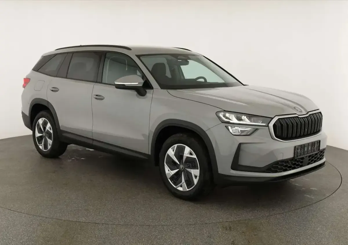 Neu Skoda Kodiaq Selection 204 PS (150 kW) 2026 Graphite grau metallic SUV