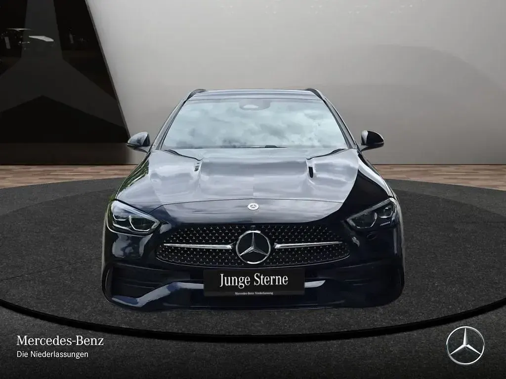 Gebraucht Mercedes C300 AMG 258 PS (189 kW) 2025 Schwarz Limousine