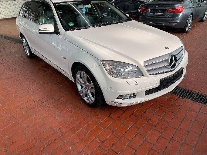 Weiß Gebraucht 2010 Mercedes C220 Kombi | 7.000 € (Fairer Preis) - Bild 1/4
