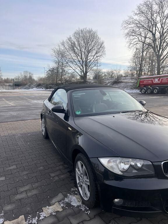 Schwarz Gebraucht 2009 BMW 118 Cabriolet Performance Cabrio | 6.500 € (Teuer) - Bild 1/4