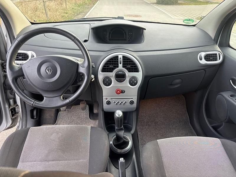 Gebraucht Renault Modus Expression 88 PS (64 kW) 2006 Silber Van / Kleinbus