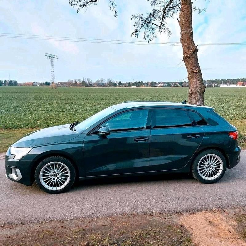 Gebraucht Audi A3 150 PS (110 kW) 2021 Grau Limousine