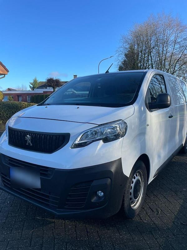 Weiß Gebraucht 2022 Peugeot TePee Kombi | 10.800 € - Bild 1/4