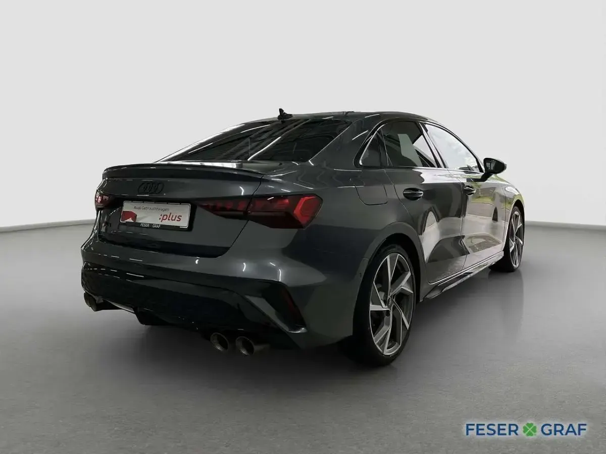 Gebraucht Audi S3 333 PS (244 kW) 2025 Daytonagrau perleffekt Limousine