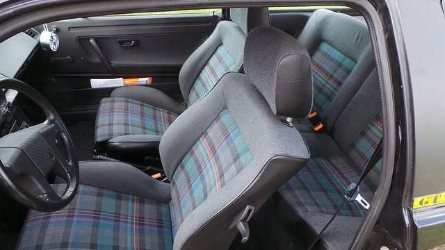 Second-hand VW Scirocco GT 95 CP (69 kW) 1991 Negru Coupe