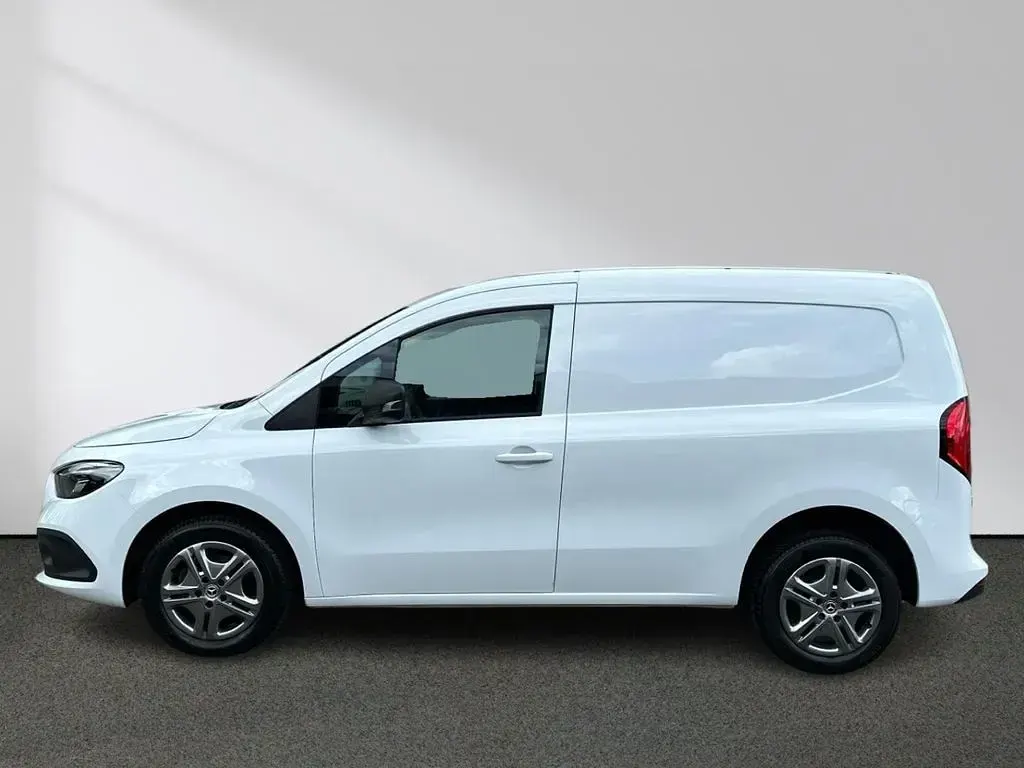 Gebraucht Mercedes Citan 112 116 PS (85 kW) 2025 Weiß Van / Kleinbus