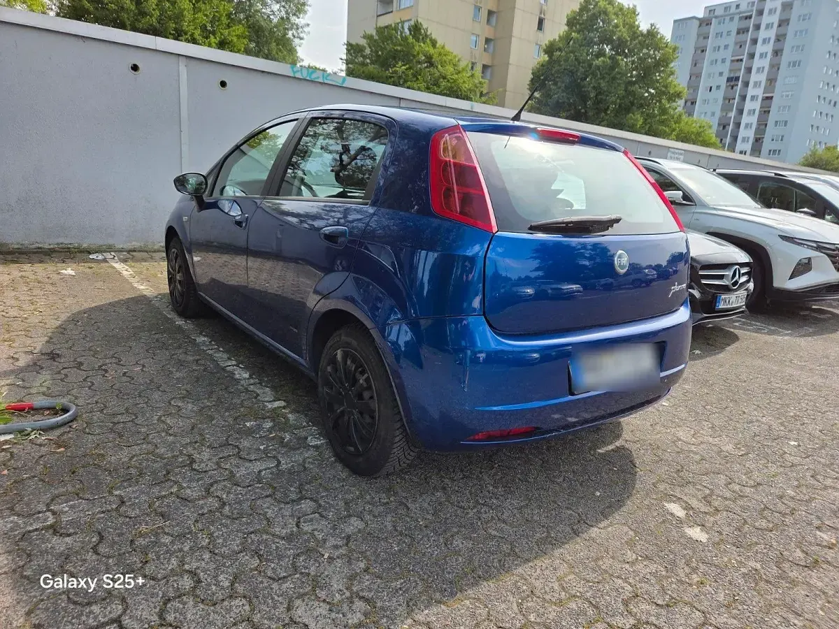 Gebraucht Fiat Punto Active 95 PS (69 kW) 2007 Blau Kleinwagen