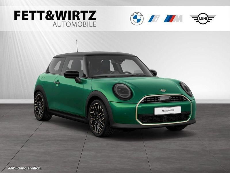 Second-hand Mini Cooper 156 CP (114 kW) 2025 Verde Hatchback
