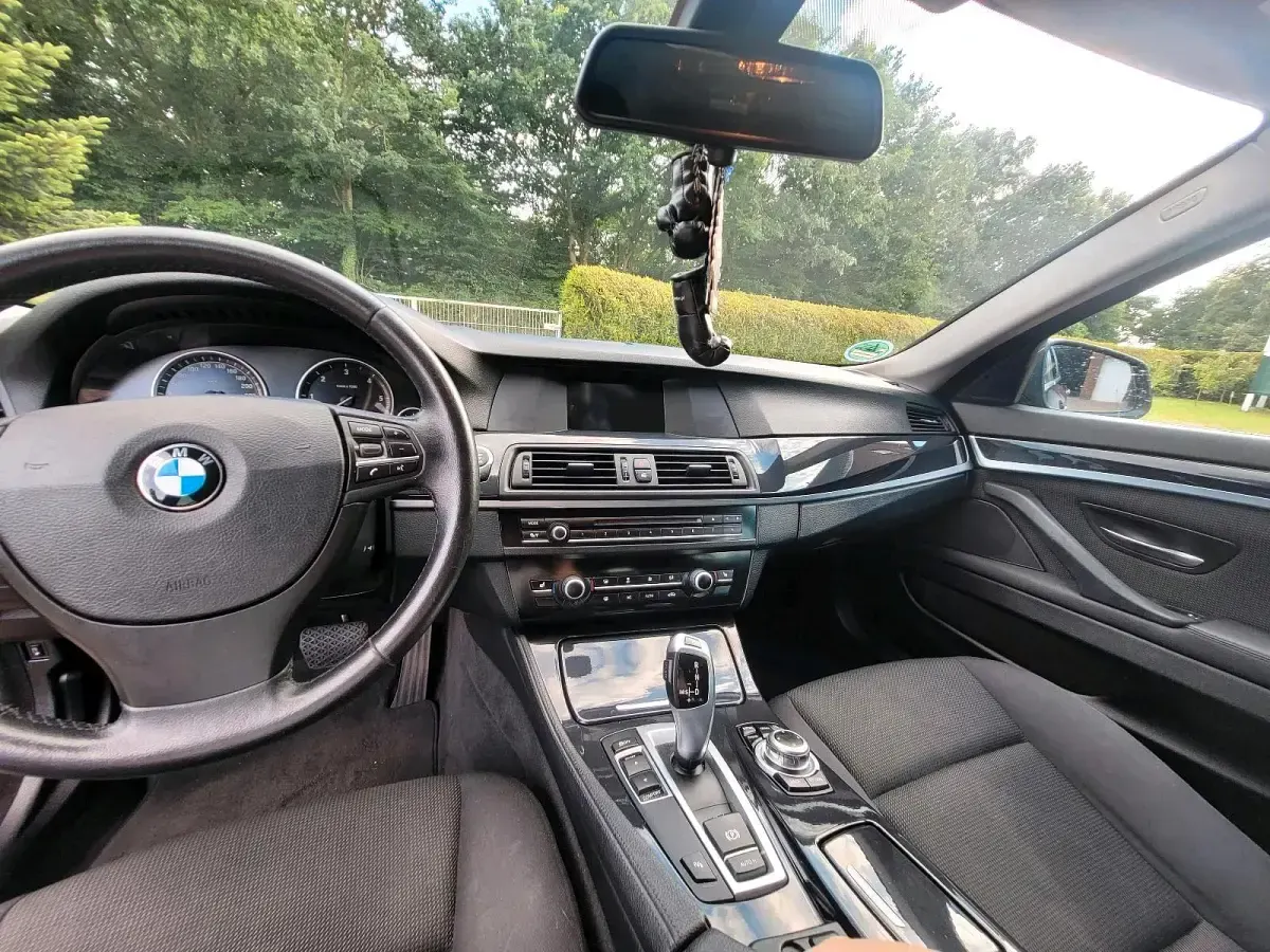 Usata BMW 520 184 CV (135 kW) 2012 Nero Station wagon