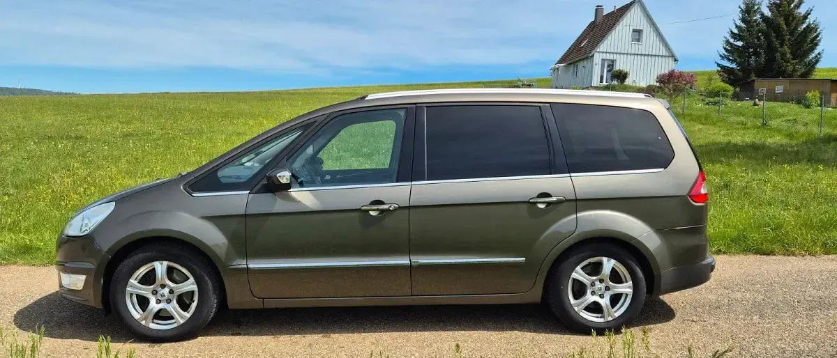 Gebraucht Ford Galaxy Titanium 203 PS (149 kW) 2010 Grau Van / Kleinbus