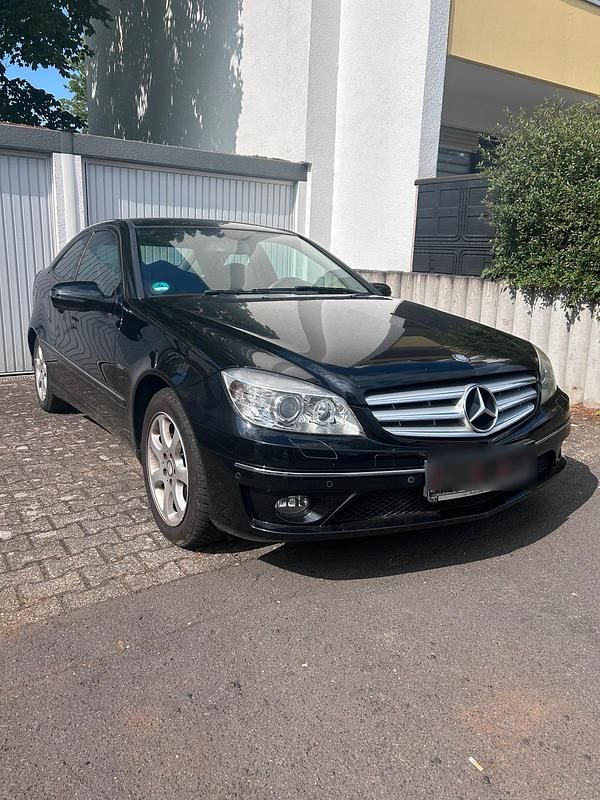 Schwarz Gebraucht 2010 Mercedes CLC160 Kleinwagen | 7.500 € - Bild 1/4