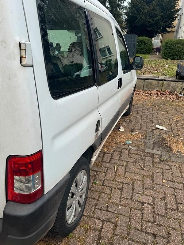 Gebraucht Citroën Berlingo 75 PS (55 kW) 2007 Weiß Van / Kleinbus