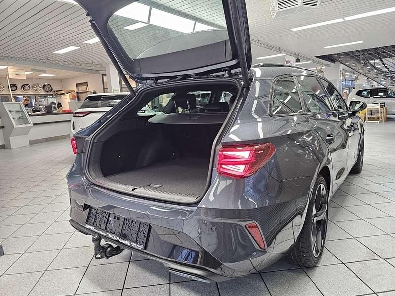 Neu Cupra Leon 150 PS (110 kW) 2026 Magneticgraumet. Kombi