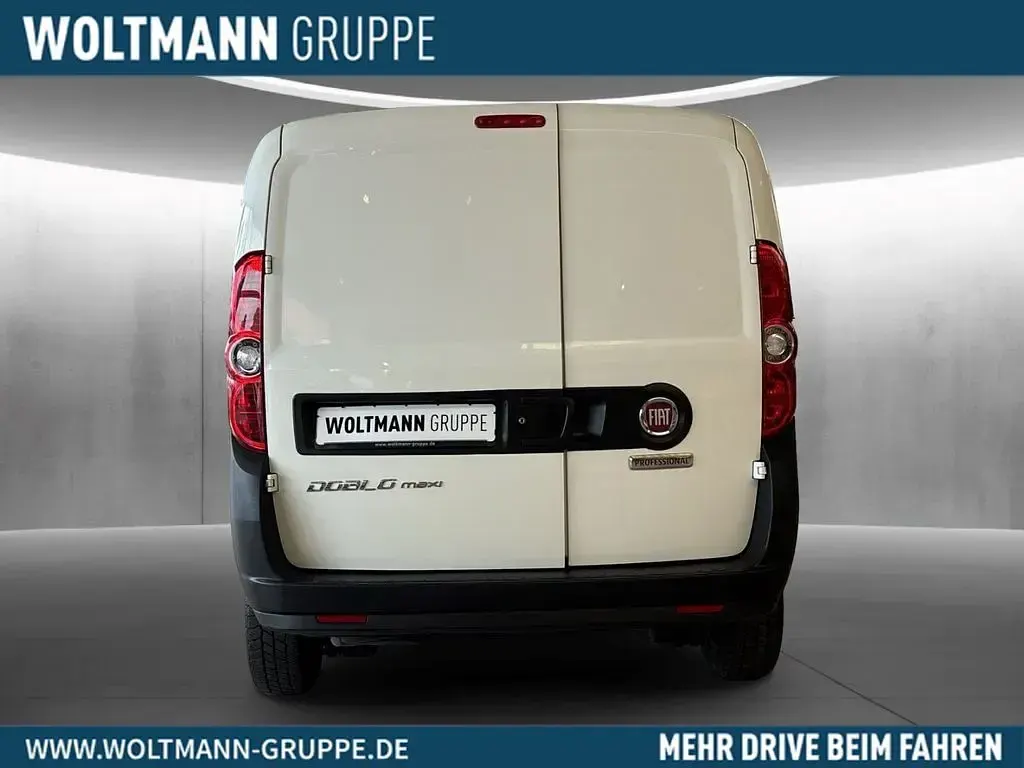 Gebraucht Fiat Doblò 105 PS (77 kW) 2020 Weiß Van / Kleinbus