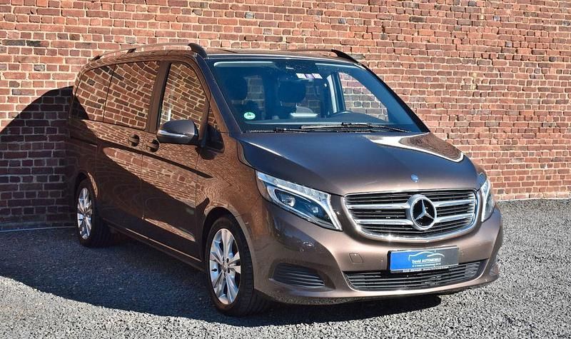 Gebraucht Mercedes V250 190 PS (139 kW) 2015 Braun Van / Kleinbus
