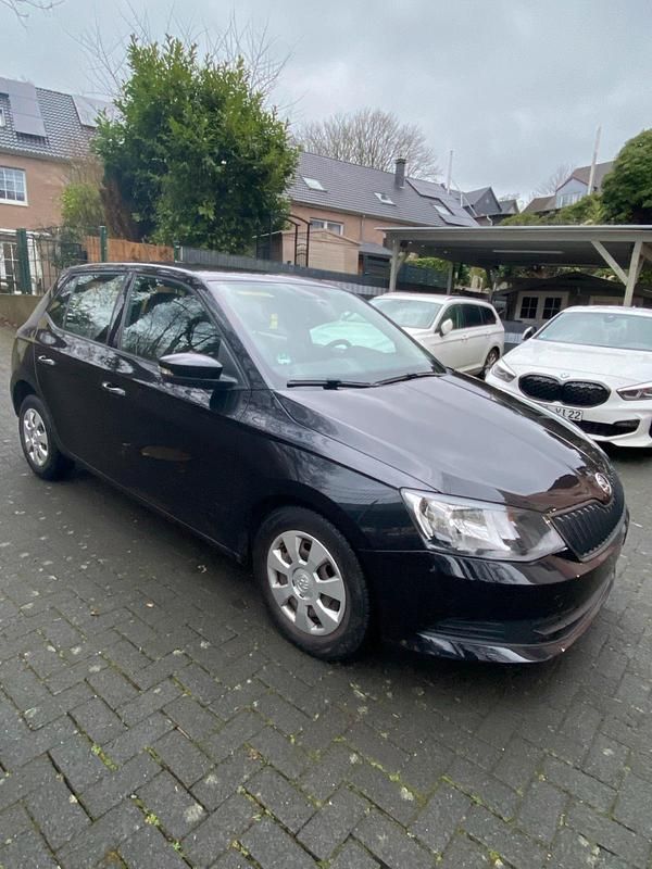 Gebraucht Skoda Fabia 60 PS (44 kW) 2017 Schwarz Kleinwagen