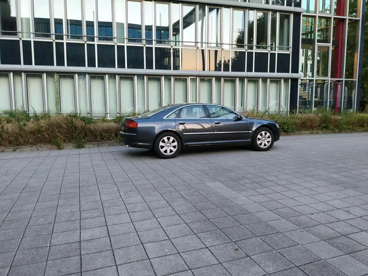 Brugt Audi A8 326 HK (239 kW) 2006 Blå Sedan