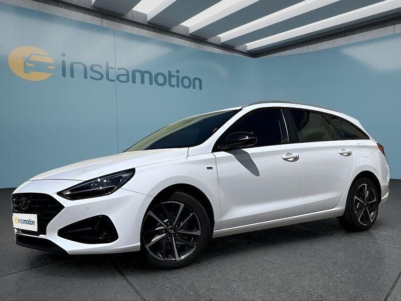 Weiß Gebraucht 2022 Hyundai i30 Kombi | 19.249 € (Fairer Preis) - Bild 1/4