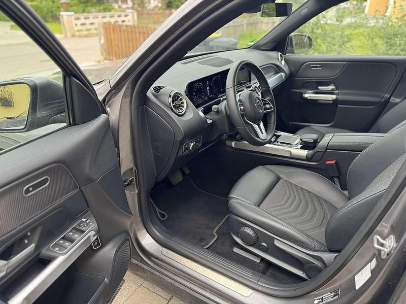 Gebraucht Mercedes EQB250 Progressive 139 kW (190 PS) 2023 Grau SUV