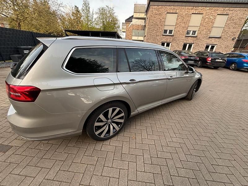 Gebraucht VW Passat Highline 190 PS (139 kW) 2015 Silber Kombi