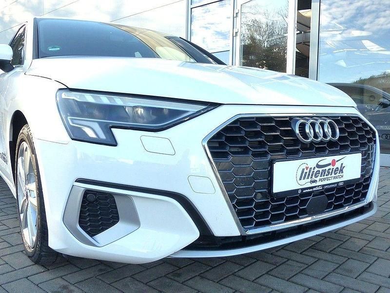 Gebraucht Audi A3 Advanced Plus 150 PS (110 kW) 2022 Weiß Limousine