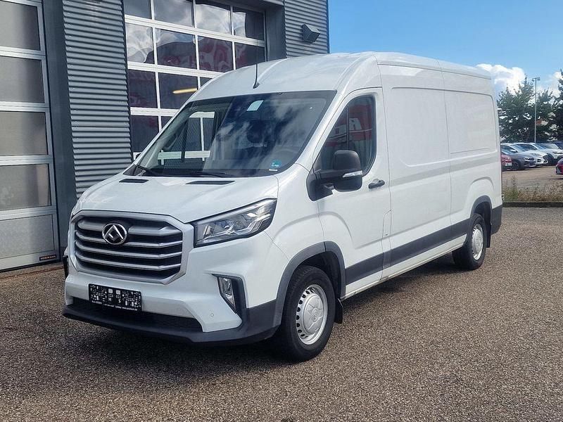 Weiß Gebraucht 2023 Maxus V90 Van | 17.998 € (Teuer) - Bild 1/4