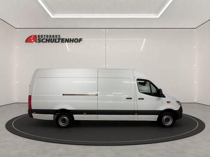Gebraucht Mercedes Sprinter 170 PS (125 kW) 2025 Weiß Van