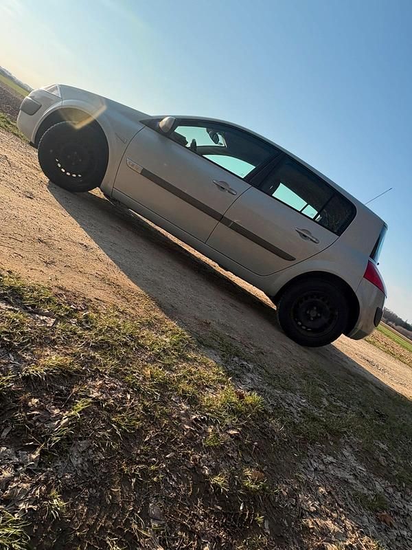 Gebraucht Renault Mégane II 112 PS (82 kW) 2004 Grau Kleinwagen