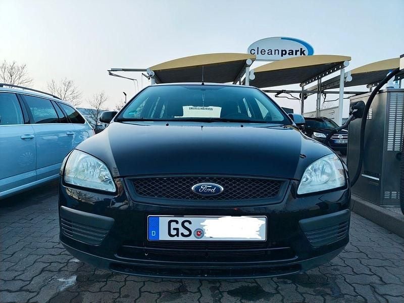Gebraucht Ford Focus 80 PS (58 kW) 2006 Schwarz Limousine