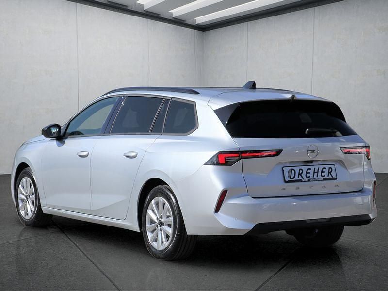 Neu Opel Astra Edition 131 PS (96 kW) 2025 Silber Kombi