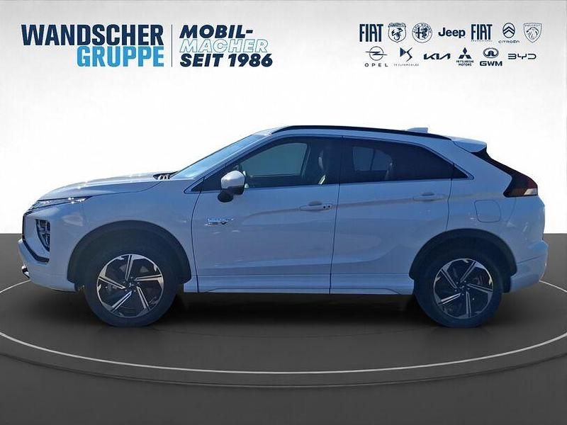 Gebraucht Mitsubishi Eclipse Cross Plus 98 PS (72 kW) 2022 Weißschwarz SUV