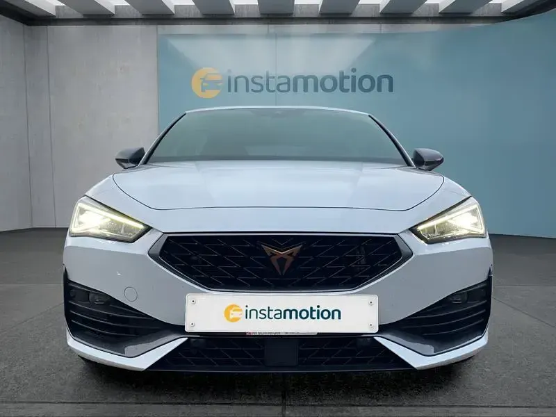 Gebraucht Cupra Leon VZ 300 PS (220 kW) 2023 Weiß Kleinwagen