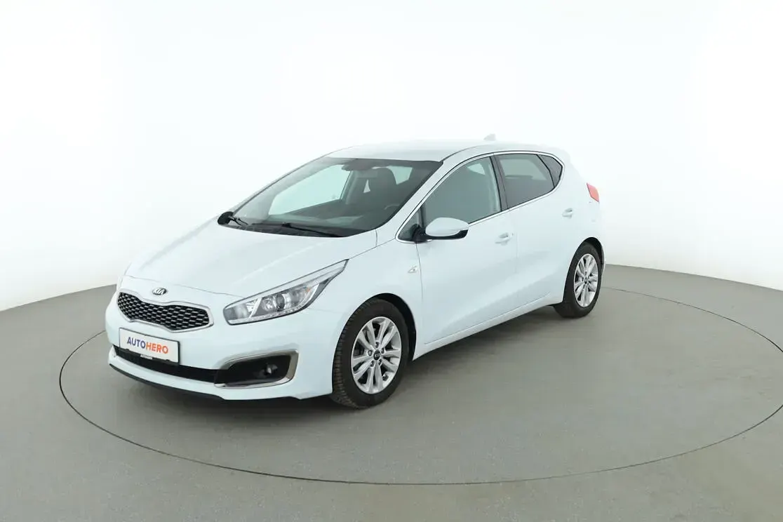 Gebraucht Kia Ceed DREAM-TEAM Edition 135 PS (99 kW) 2018 Kleinwagen
