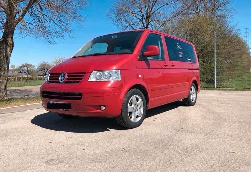 Rot Gebraucht 2004 VW Multivan Van | 8.800 € - Bild 1/4