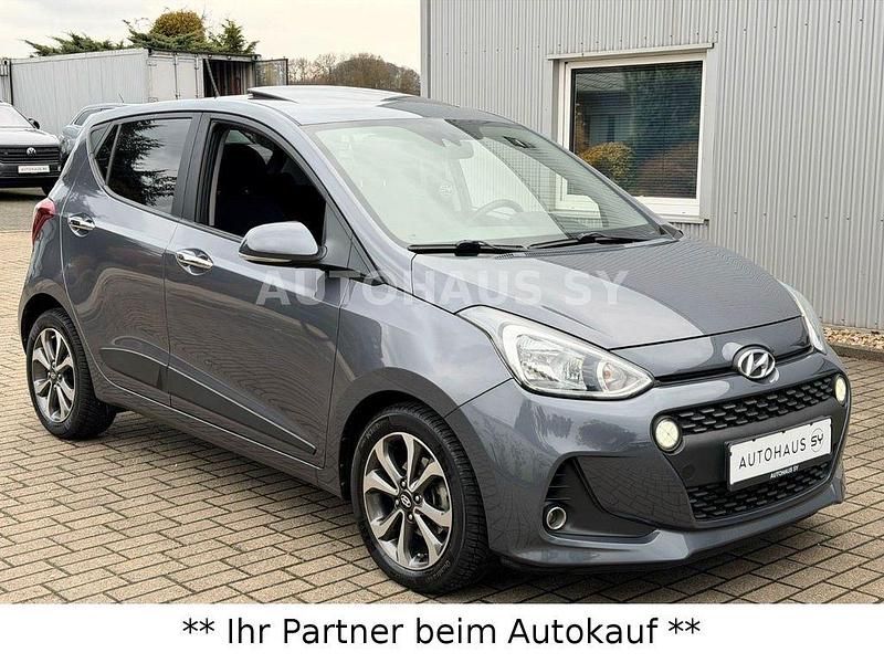 Gebraucht Hyundai i10 Style 87 PS (63 kW) 2017 Grau Kleinwagen