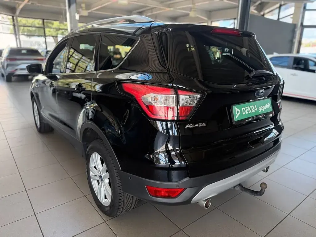 Gebraucht Ford Kuga Cool & Connect 150 PS (110 kW) 2017 Schwarz SUV