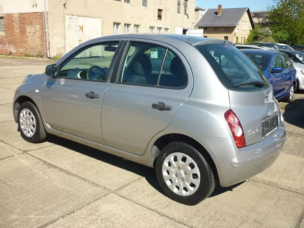 Gebraucht Nissan Micra I-Way 80 PS (58 kW) 2010 Grau Kleinwagen